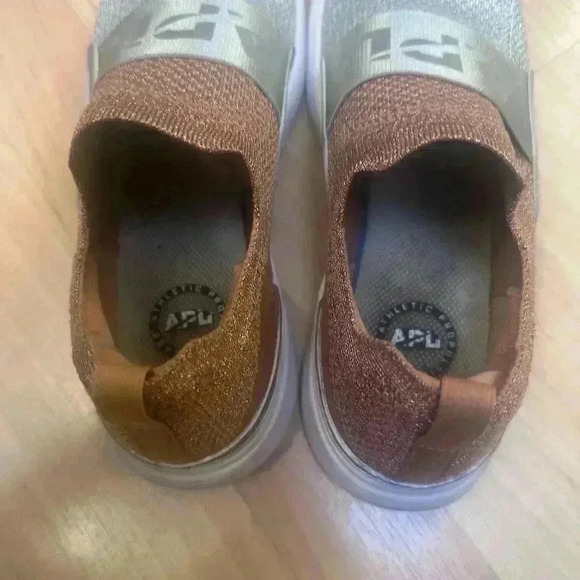 APL TechLoom Bliss Rose Gold / Metallic Silver / White EUC Size 8 ♥ - Picture 5 of 7
